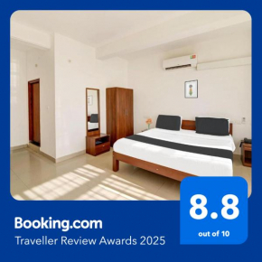 Super Collection O Madikeri City Center Near KSRTS Bus Stand Coorg formerly Hotel Ragsys